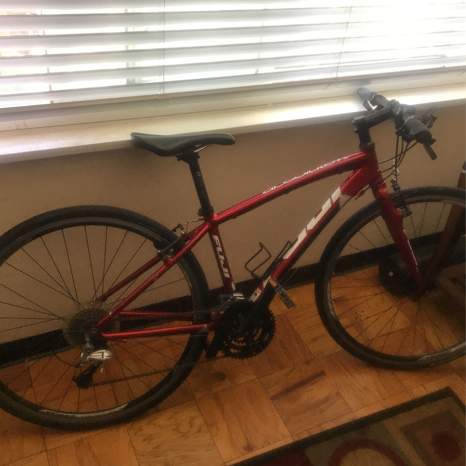 Fuji Absolute 1.4 Red (M) for Sale in Washington, DC - OfferUp