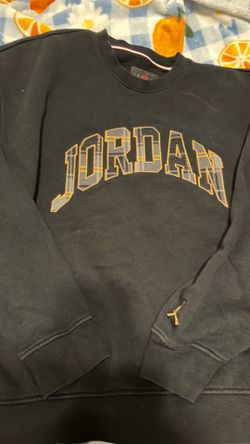 Jordan Essential Holiday Fleece Crew Sweatshirt