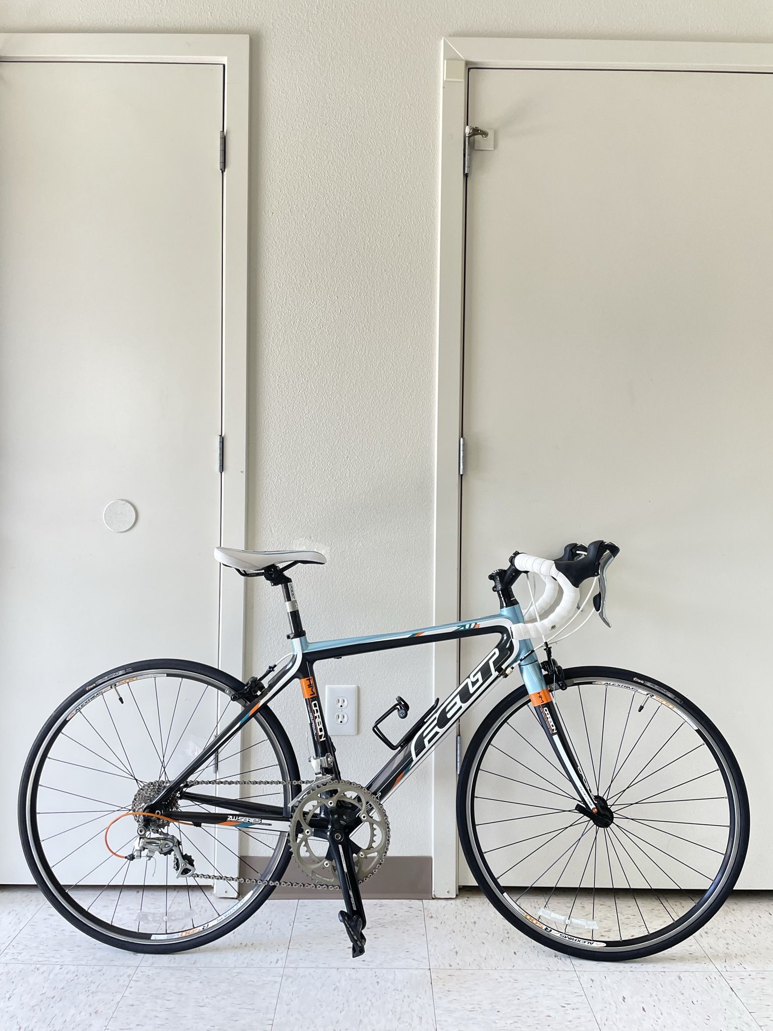 Felt 1.3 Series ZW Full Carbon Road Bike