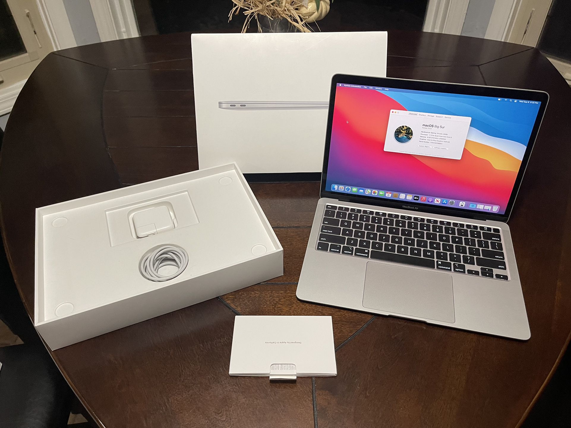 13” MacBook Air 2020 With Upgrades And Software! 
