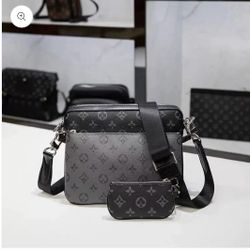 Gucci, Louis Vuitton wallets for Sale in Tempe, AZ - OfferUp