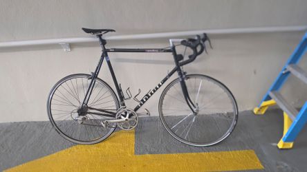 Road bicycle