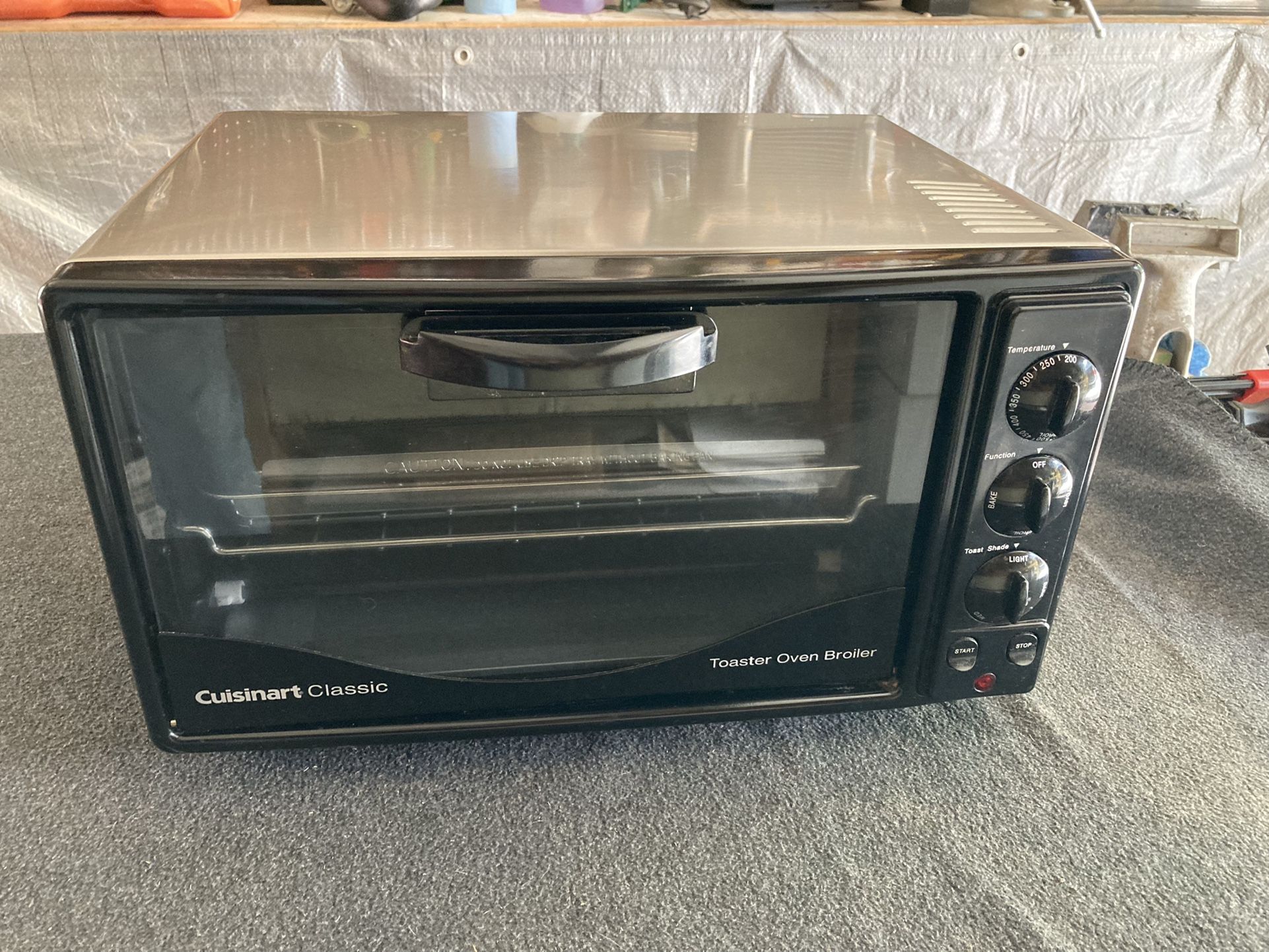 Cuisinart/ Toaster-Oven-Broiler