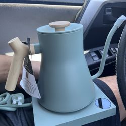 Fellow Stagg EKG Pro Electric Gooseneck Kettle - Pour-Over Coffee and Tea, Quick Heating, Precise Temperature Control, Scheduling, Built-in Brew Timer