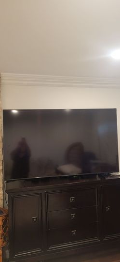 SAMSUNG SMART TV.  65"