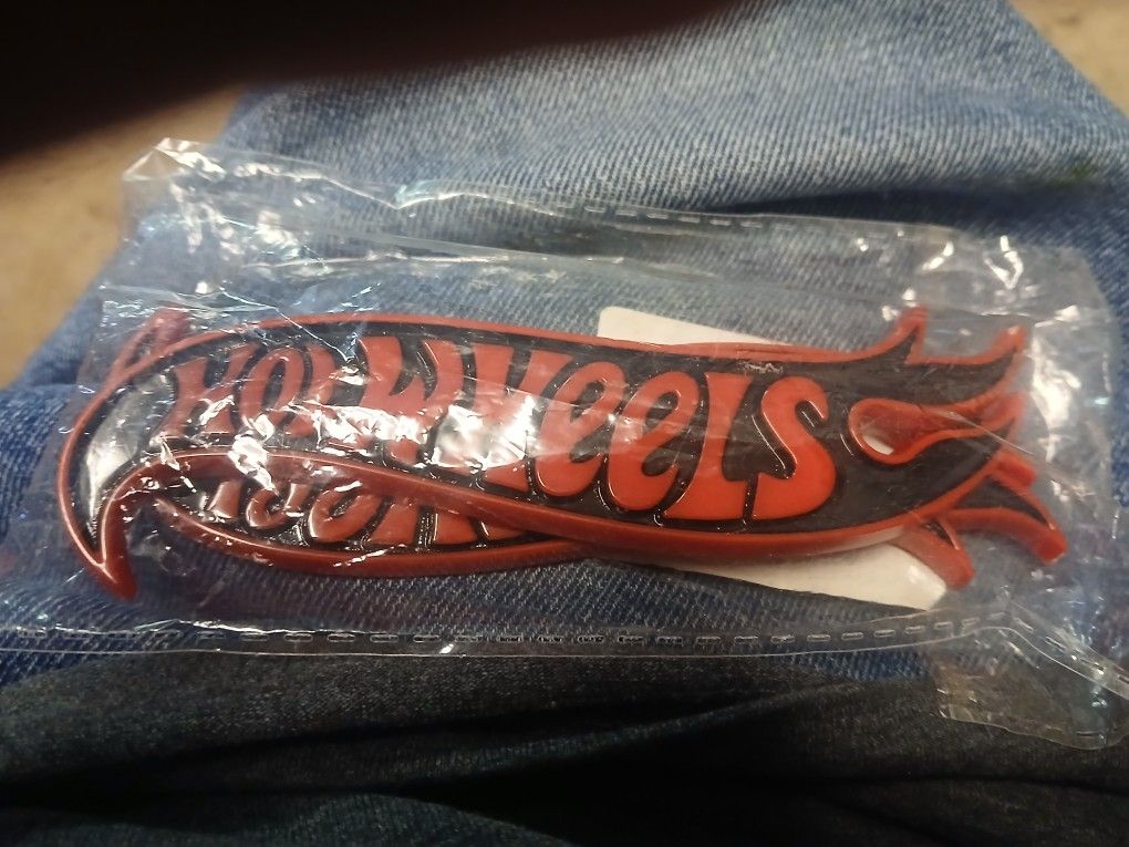 Hot Wheels Auto Emblems New On Pair