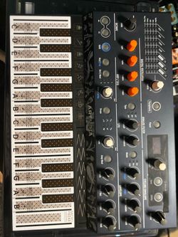 Arturia Microfreak Hybrid Keyboard Synthesizer