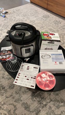 Instant Pot Duo 6 Qt Pressure Cooker + Glass Lid + Steamer Bundle