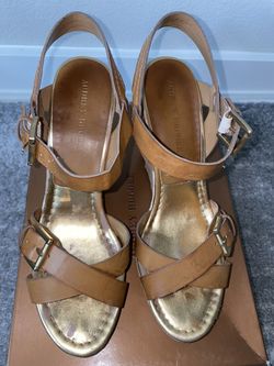 Tan wedges size 10