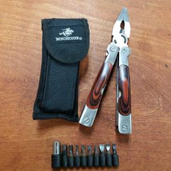 Winchester Multitool And Holster