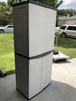 Cabinet laundry