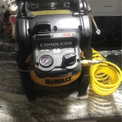 Dewalt Cordless Compressor Bundle