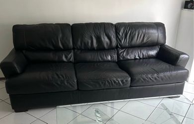 Beautiful black leather couch from Macys