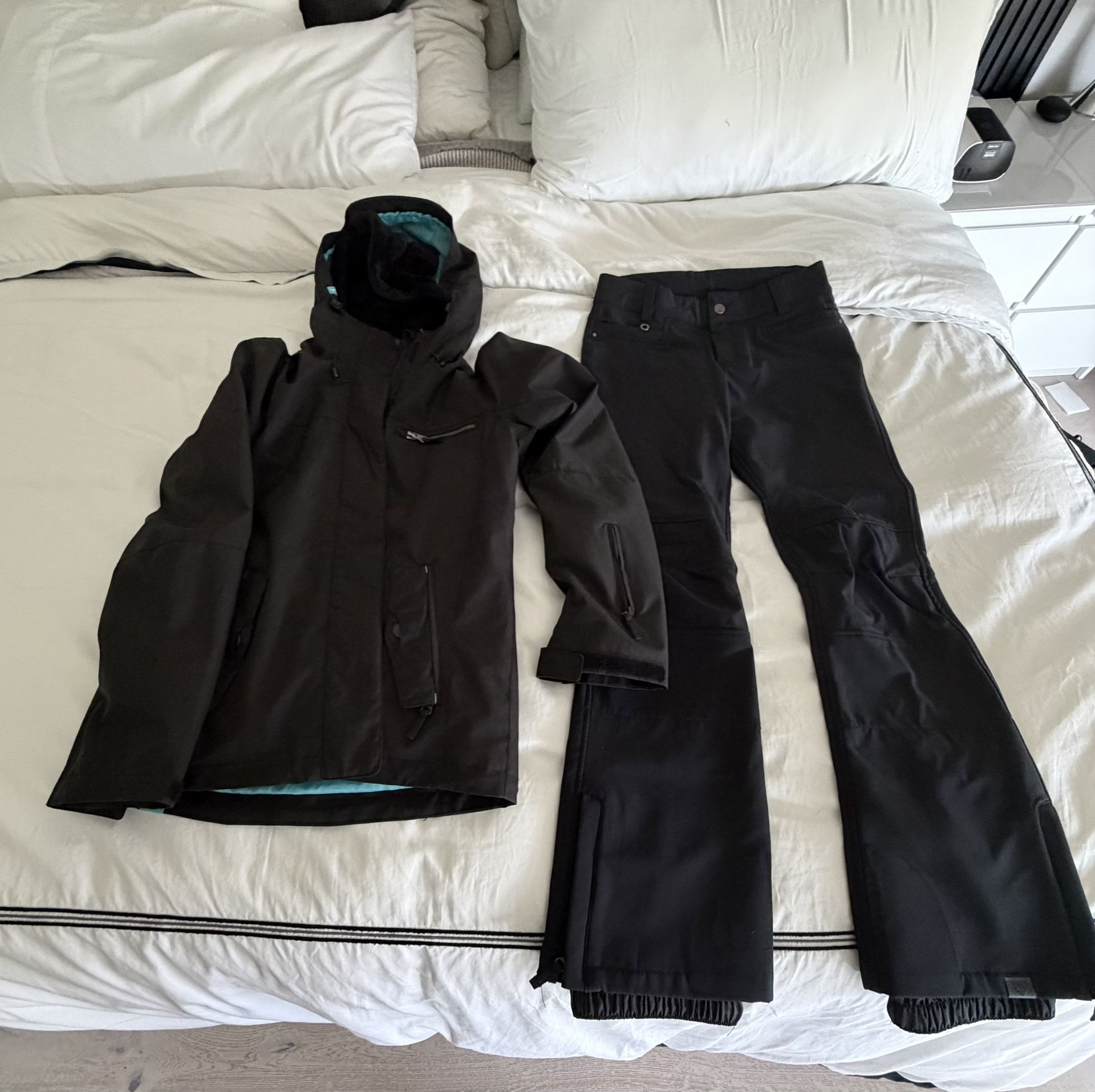 Roxy snow Pant And jacket Set