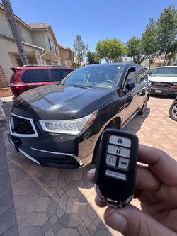 Car keys/llaves de autos/key fobs