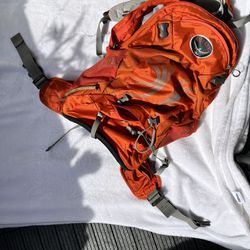 Osprey 24 Stratos Backpack +raincover 