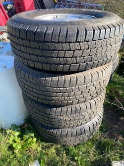 Michelin tires with rims LT 265 75R16