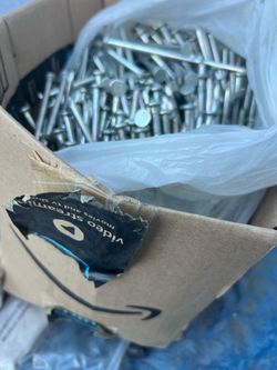 Box of Construction Nails - 6”