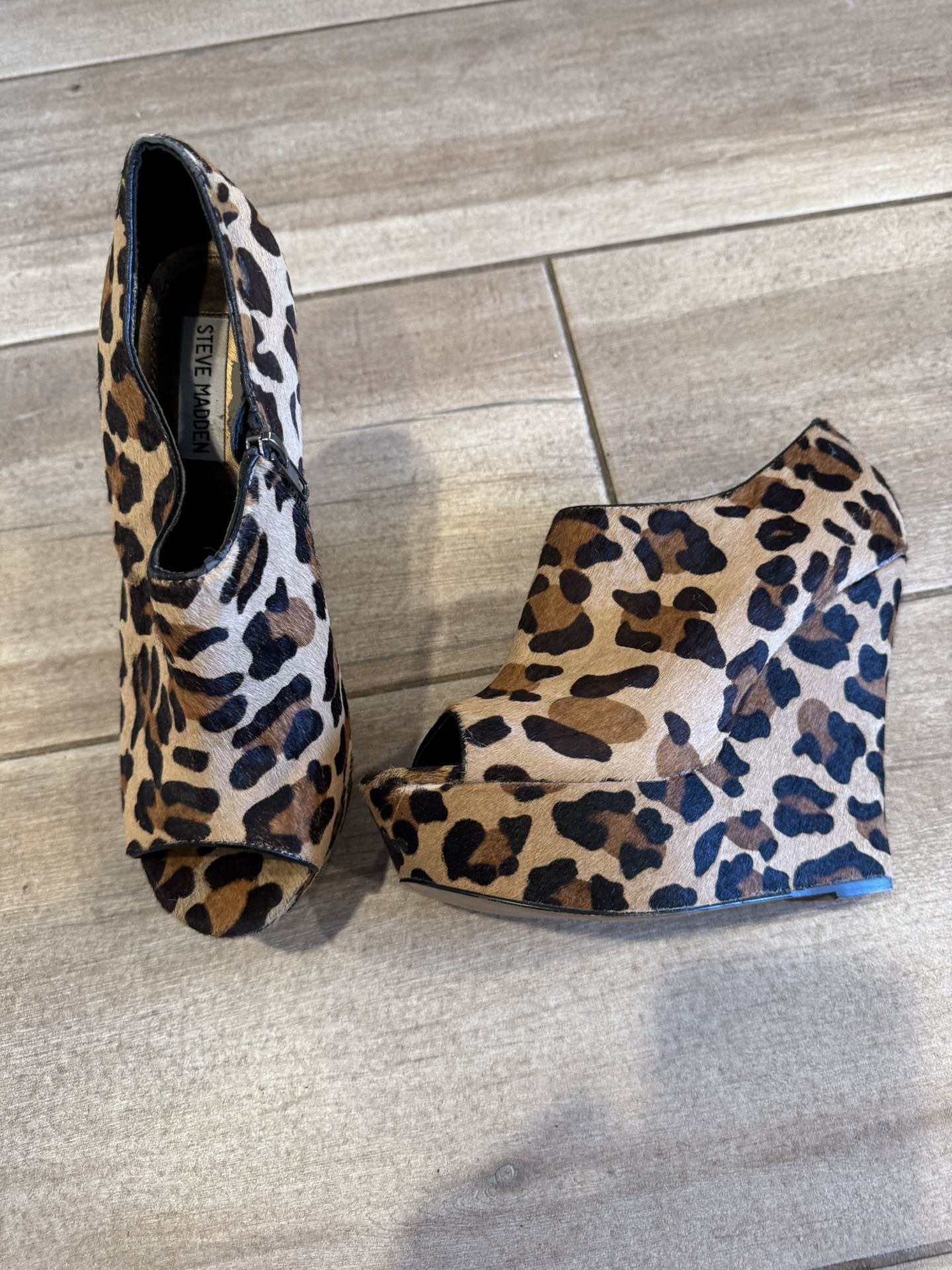 STEVE MADDEN CALF HAIR BOOTS 