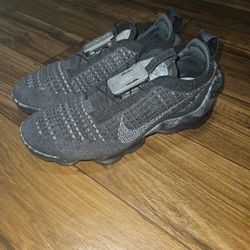 Nike VAPORMAX Black And Gray