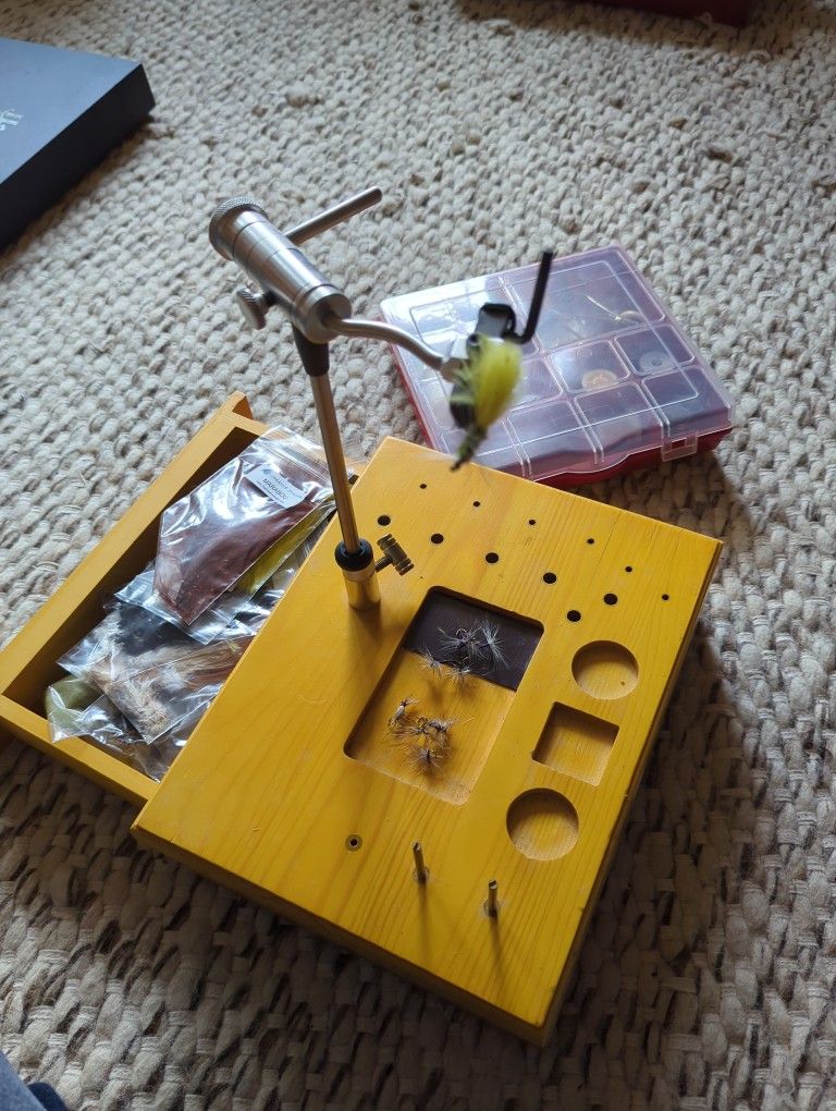 Fly Tying Station