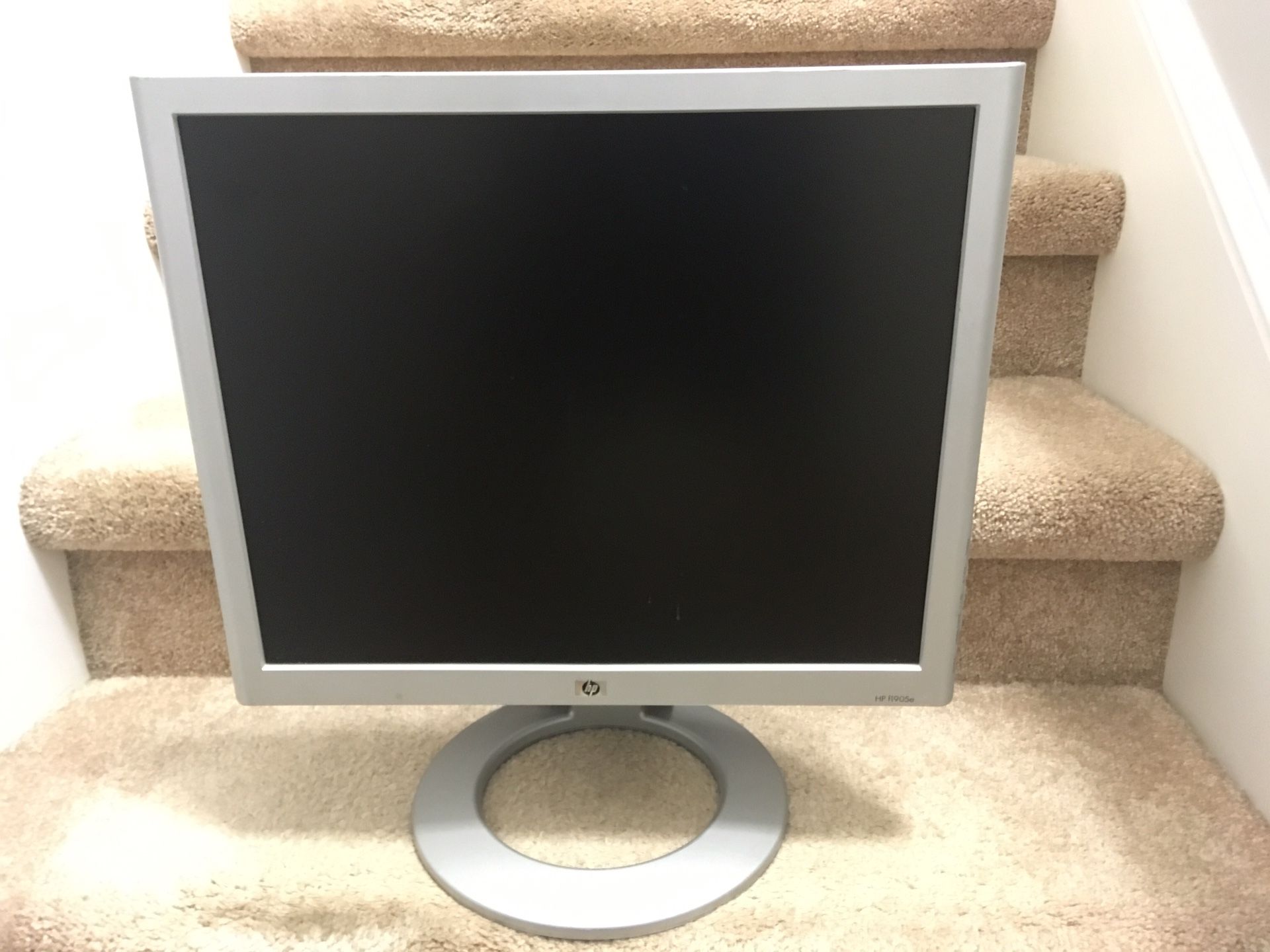 19” HP LCD flat screen monitor, great condition