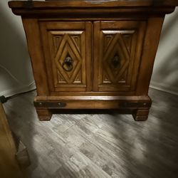 Table - Accent
