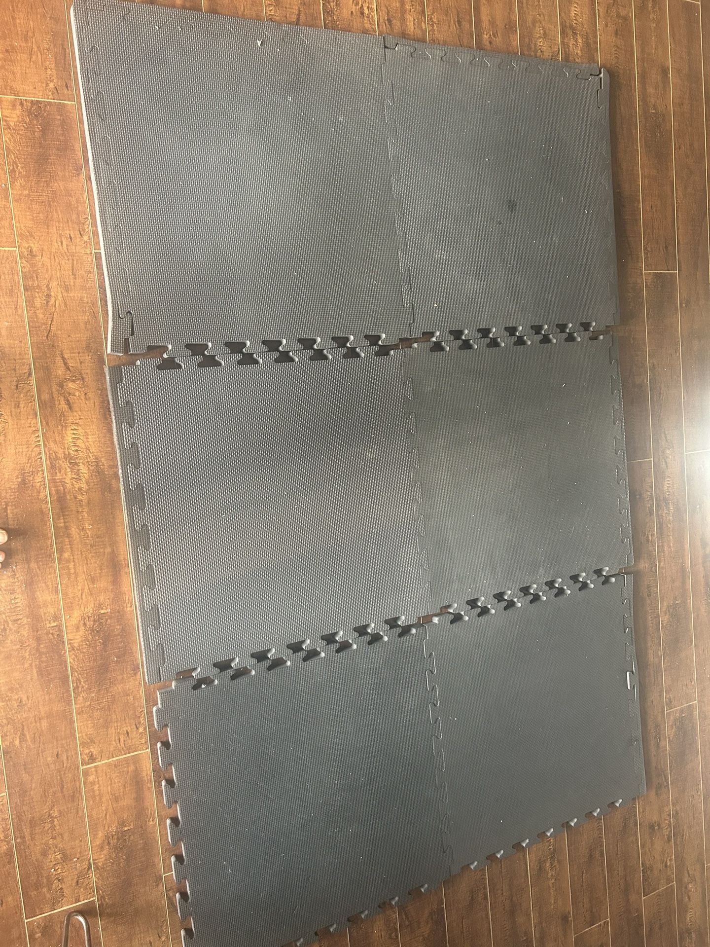 Interlocking Puzzle Mats (Free)