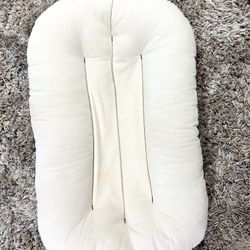 Snuggle Me Organic Lounger Pillow