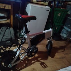 Glare Wheel Electric Bike White 