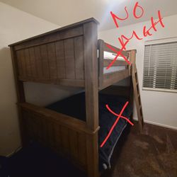 LIKE NEW BUNK BEDS FULL SIZE BUNK BEDS OR SINGLE 2 FULL SIZE BEDS & CHEST