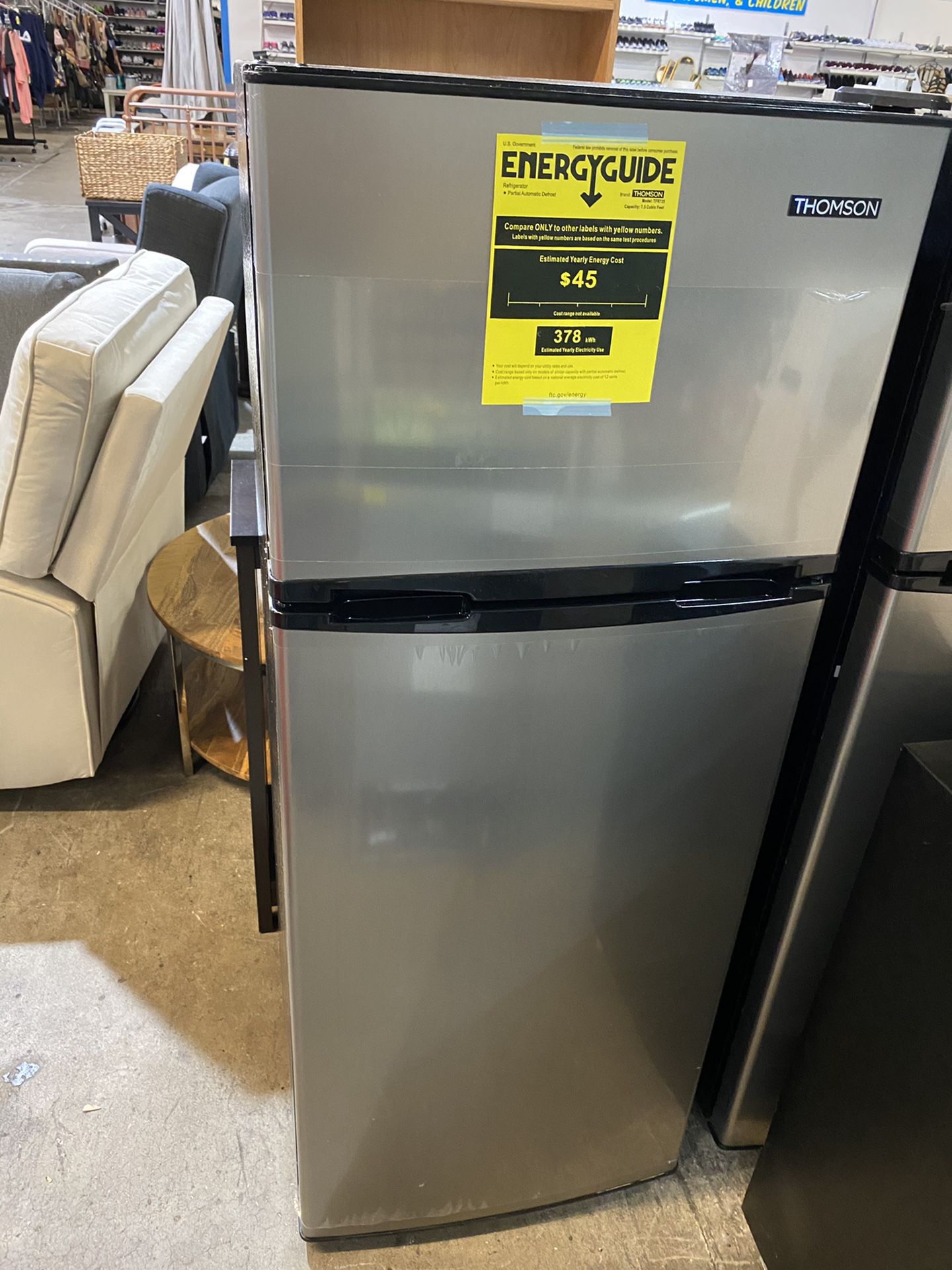 New! Thomson 7.5 cu. ft. Top freezer/refrigerator