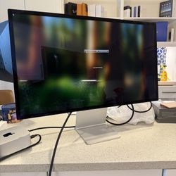 Apple Studio Display Standard Glass