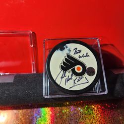 Bob "The Hound" Kelly Autographed Philadelphia Flyers Hockey Puck NHL w/COA & CASE