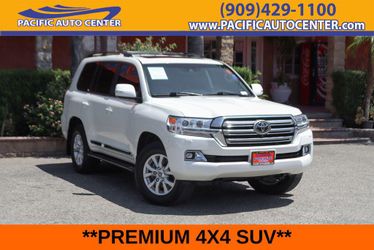 2018 Toyota Land Cruiser