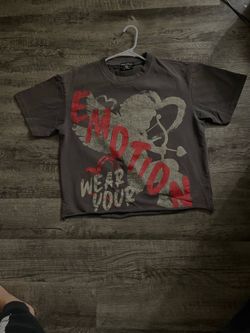 Graphic tee