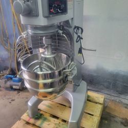 Hobart 30 Quart Mixer (BRAND NEW!!!!!!)