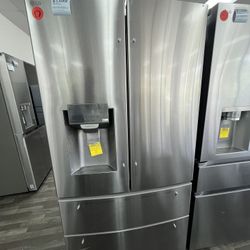 $1399 LG 28 Cu Ft 4 Door French Smart Refrigerator with Ice & Water Dispenser