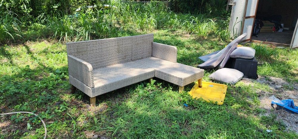 Patio Lounger With Cushions
