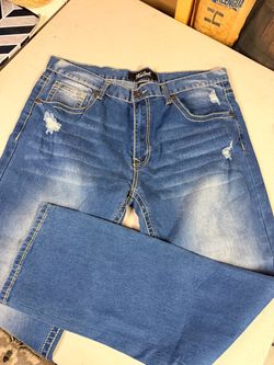 Men's Distressed Light Wash Jeans