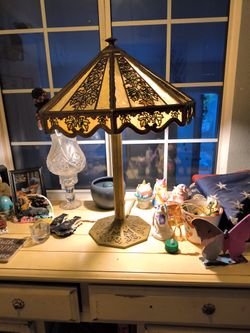 Bradley And Hubbard Slag Glass Vintage Lamp