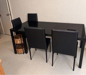 Dinning table