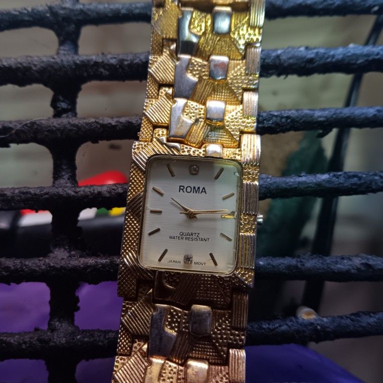 18k Roma Watch