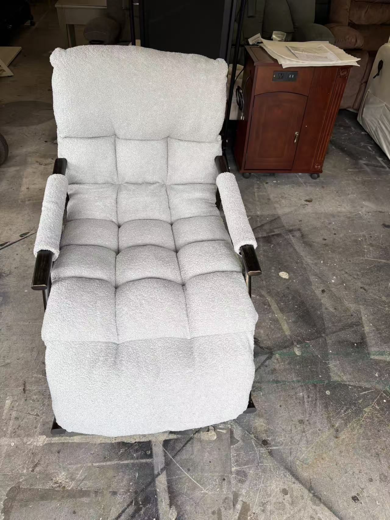 Brand new Adjustable High Back Nursery Rocking Chair with Foot Rest & Side Pockets, Foldable Upholstered Glider Recliner for Living Room, Bedroom, Bal