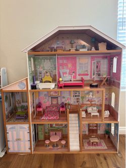 Doll house