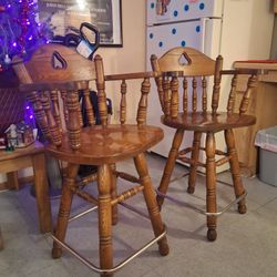Pinewood Barstool Chairs!