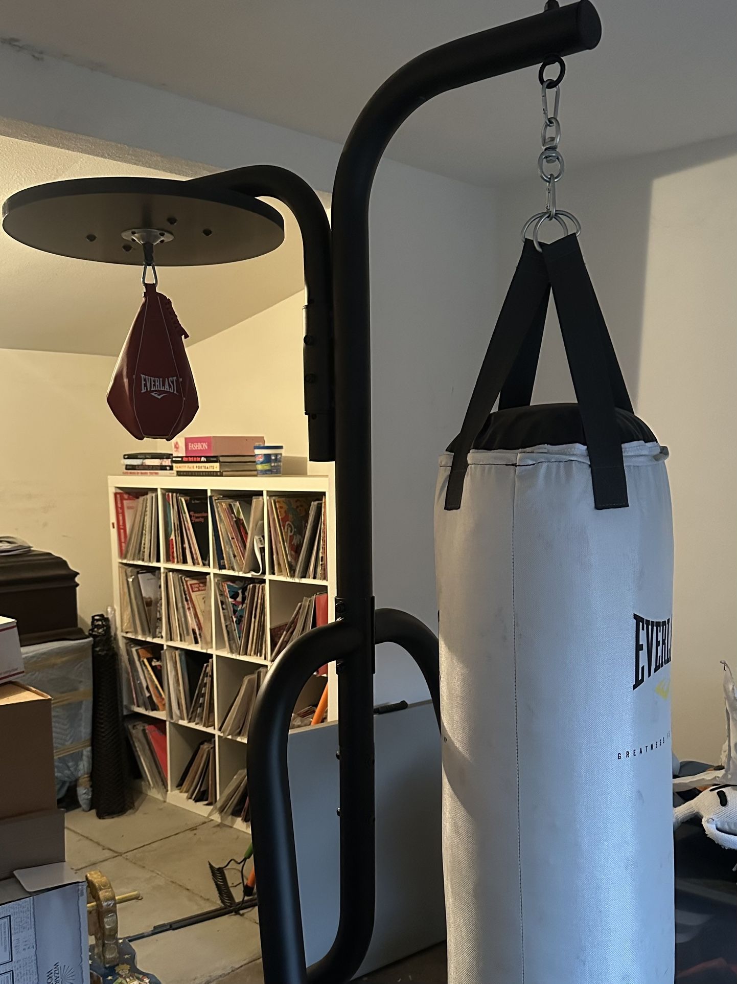 Everlast 70lb Heavy Bag, Speed Bag, Stand