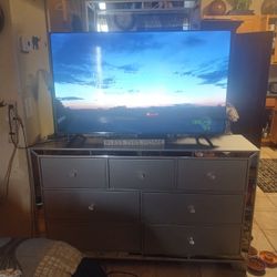 50 Inch Hisense Smart TV