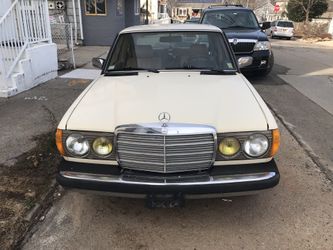 1983 Mercedes-Benz 240d