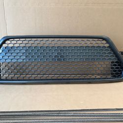 2020 2021 2022 Toyota Corolla SE XSE Sedan Lower Grille